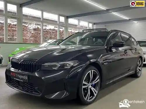 BMW 330e Touring 2022