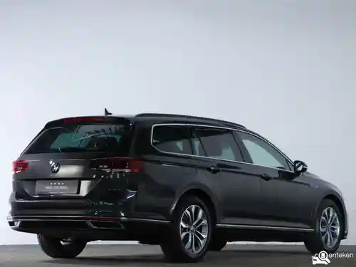 VW Passat Variant 1.5 TSI OPF 2022