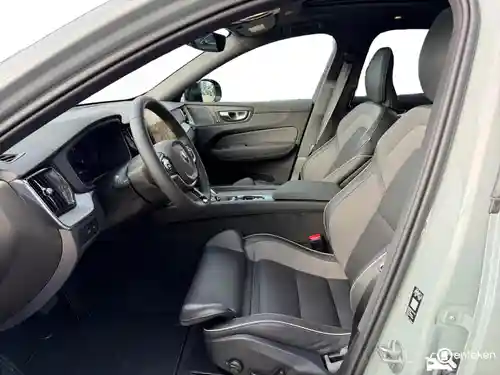 Volvo XC60 Plug-in Hybrid T6 2025