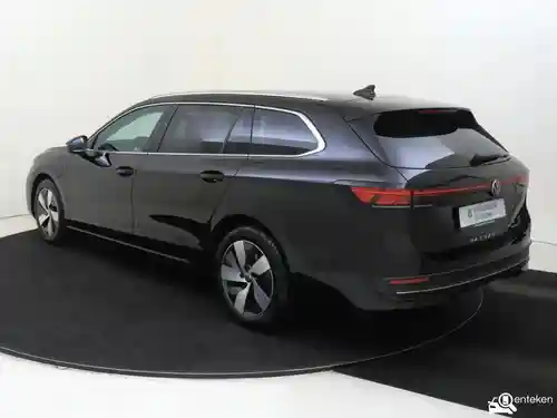 VW Passat Variant 1.5 eHybrid 2025
