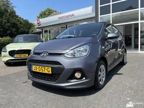 Hyundai i10 1.0 blue 2017