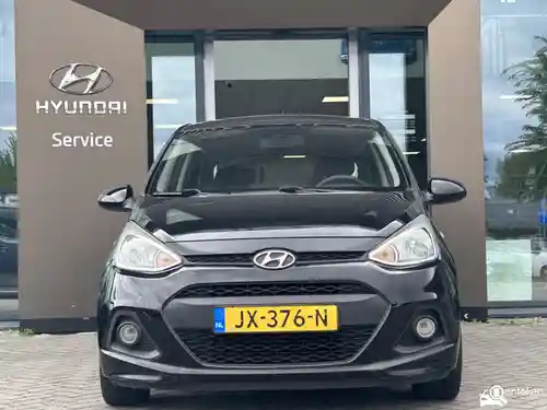 Hyundai i10 1.0 blue 2016