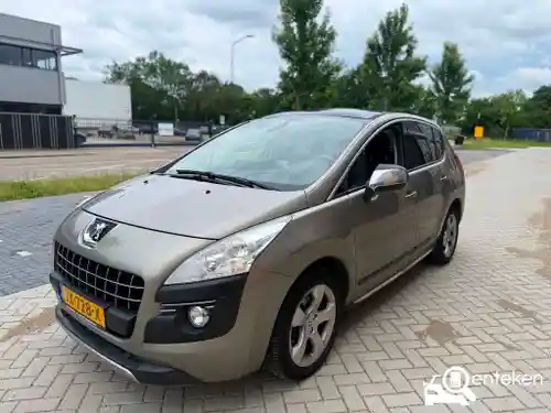 Peugeot 3008 HDi 110 2012