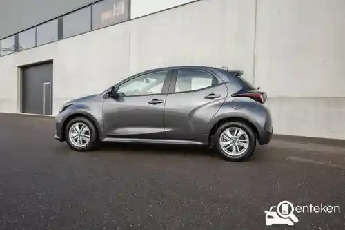 Mazda 2 Hybrid 2023
