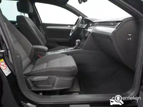 VW Passat Variant 1.5 TSI OPF 2022