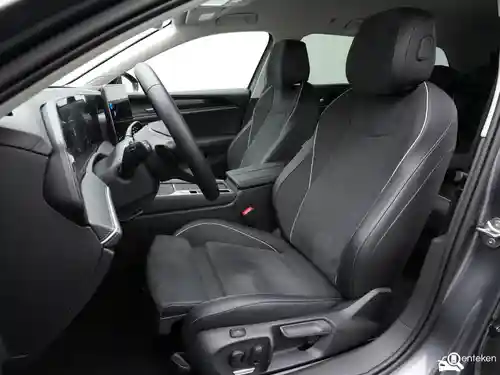 VW Passat Variant 1.5 eHybrid 2025