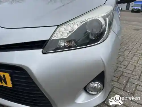 Toyota Yaris 1.5 Hybrid 2013