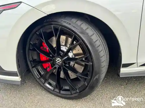 VW Golf GTI Clubsport 2021