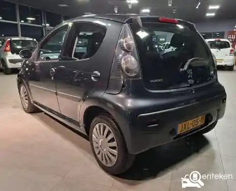 Peugeot 107 1.0 70 2012