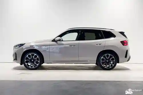 BMW X3 30e 2025
