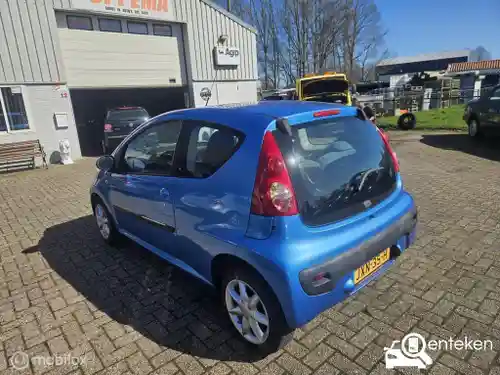 Peugeot 107 1.0 70 2006