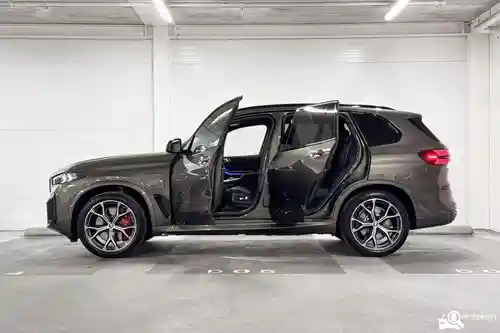 BMW X5 xDrive50e 2025