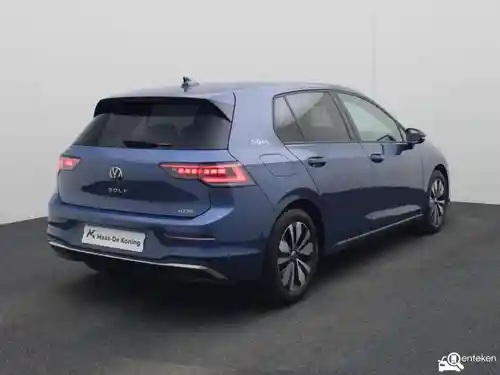 VW Golf 1.5 eTSI 2025