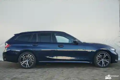 BMW 320e Touring 2023
