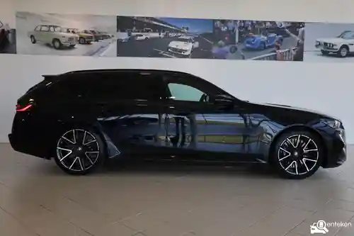 BMW M5 Touring 2026