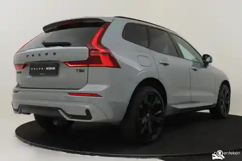 Volvo XC60 Plug-in Hybrid T8 2025