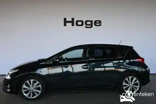 Toyota Auris 1.8 Hybrid 2013