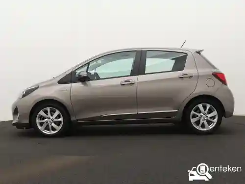 Toyota Yaris 1.5 Hybrid 2016
