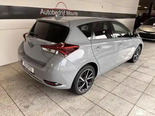 Toyota Auris 1.8 Hybrid 2019