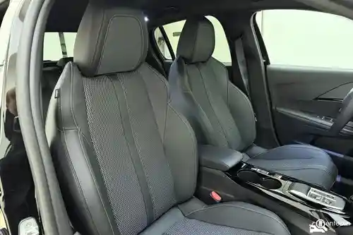 Peugeot 208 1.2 Hybrid 100 2026