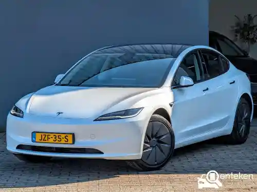 Tesla Model 3 Standard Range Plus 2026