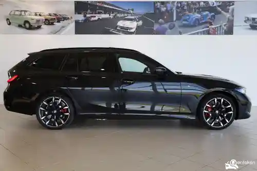 BMW 330e Touring 2026