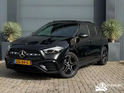 Mercedes-Benz GLA 200 2024