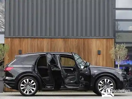 VW Touareg R 2020