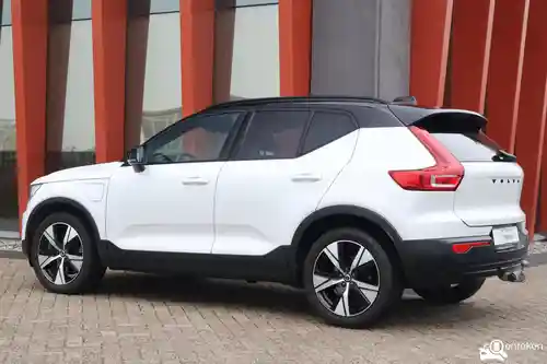 Volvo XC40 Recharge Plug-in Hybrid T4 2021