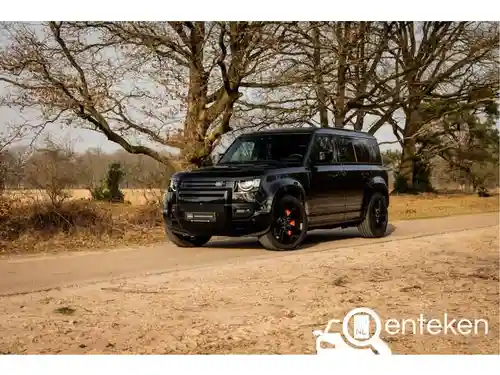 Land Rover Defender 110 P300e 2025