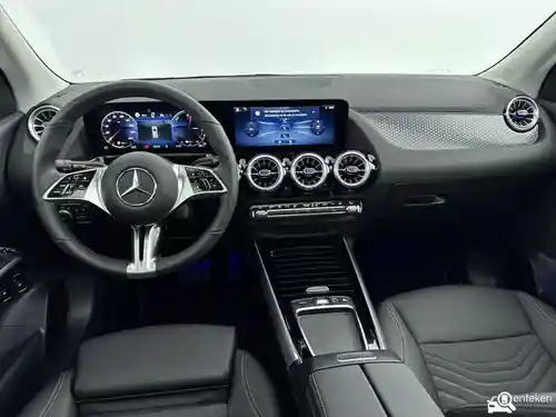 Mercedes-Benz GLA 250 e 2025
