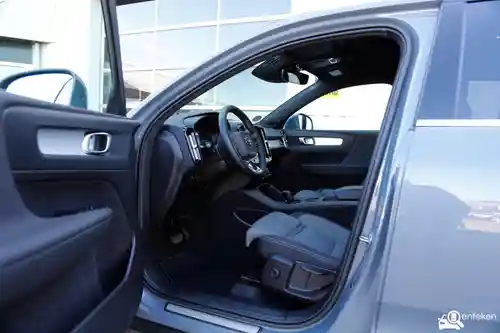 Volvo XC40 Recharge Plug-in Hybrid T4 2022