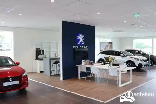 Peugeot 5008 1.2 Hybrid 145 2025