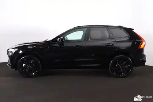 Volvo XC60 Plug-in Hybrid T8 2025