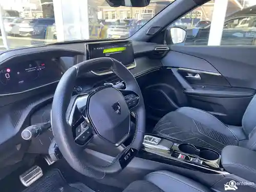 Peugeot 2008 1.2 PureTech 130 2024