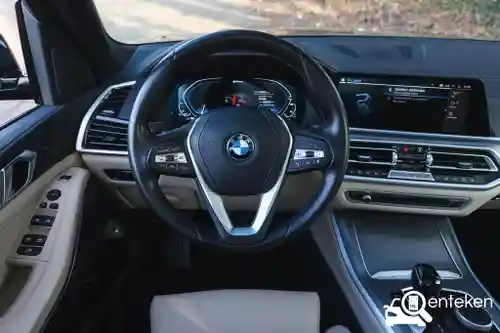 BMW X5 xDrive45e 2022