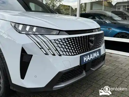 Peugeot 3008 1.2 HYBRID 136 2025