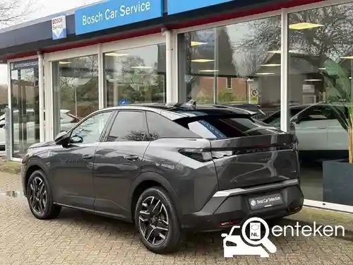 Peugeot 3008 1.2 HYBRID 136 2025