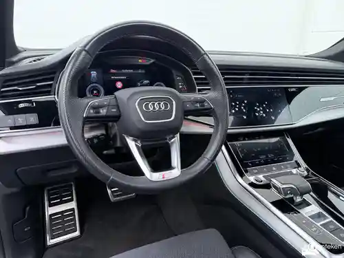 Audi Q8 60 TFSI e 2023