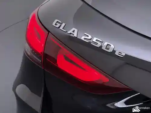 Mercedes-Benz GLA 250 e 2022