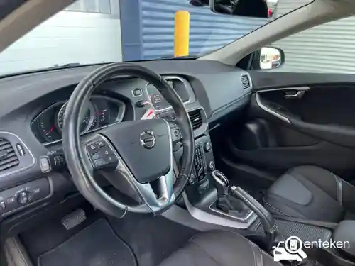 Volvo V40 T2 2019