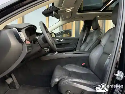 Volvo XC60 B6 2024