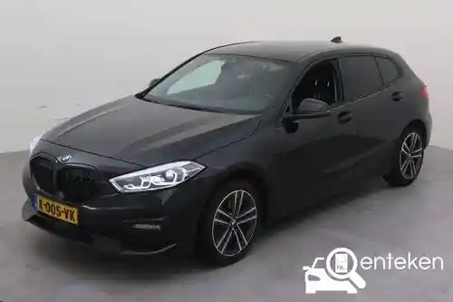 BMW 118i 2021