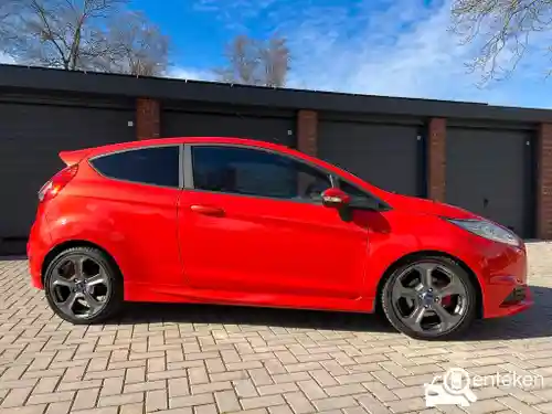 Ford Fiesta ST 2016