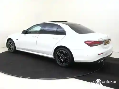 Mercedes-Benz E 300 e 2021