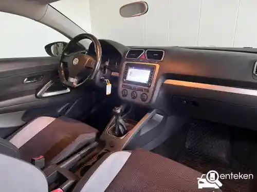 VW Scirocco 1.4 TSI BMT 2009