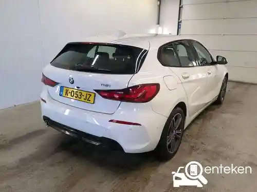 BMW 118i 2021