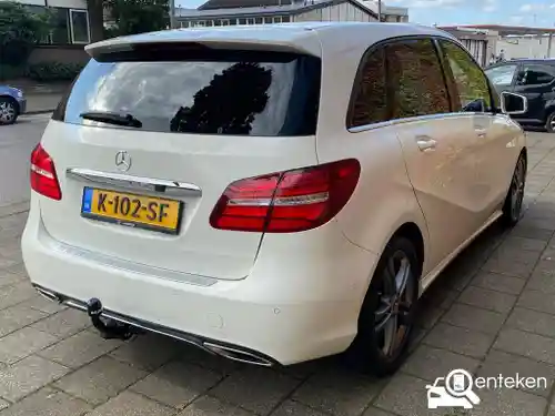 Mercedes-Benz B 180 2015