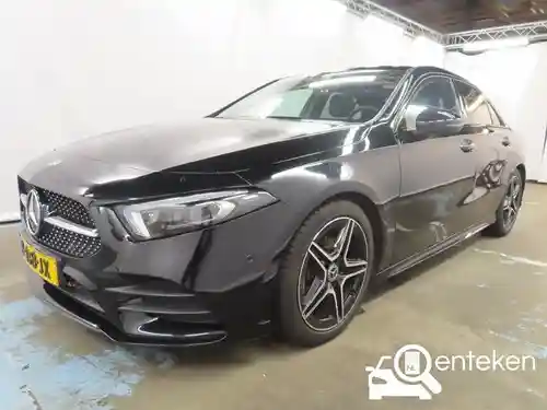 Mercedes-Benz A 180  2021