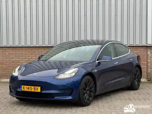 Tesla Model 3 Standard Range Plus 2020